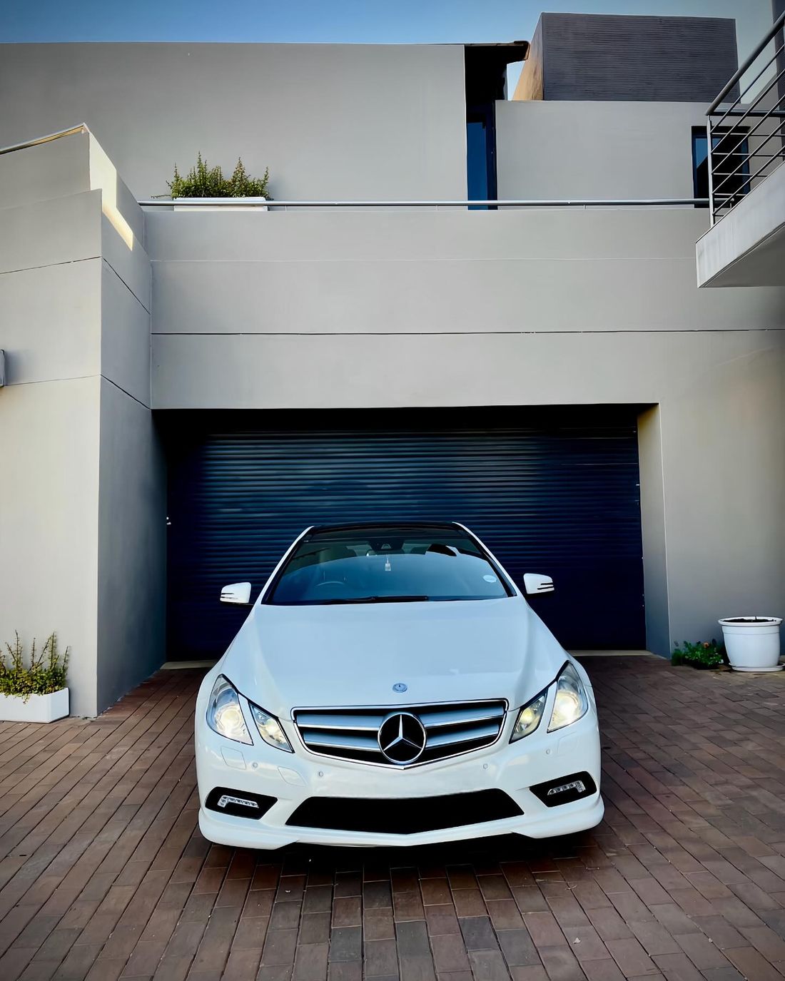 Premium saloon